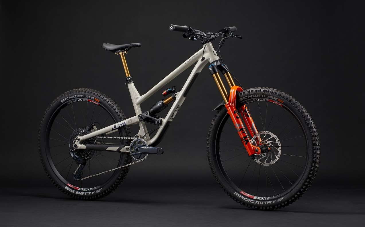 Commencal Clash Signature Chalk