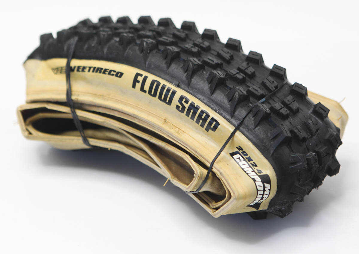 VEE TIRE Flow Snap 20x2.40 TC Skinwall Faltreifen