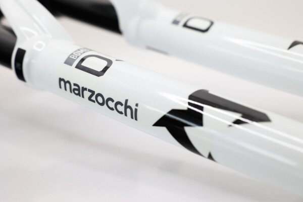 Marzocchi Bomber DJ 26"  limited Edition Federgabel weiß